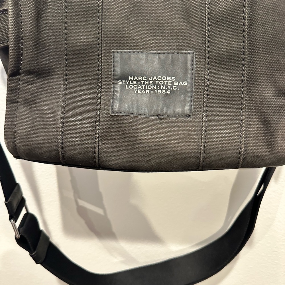 Marc Jacobs Black Tote Bag - Picture 3 of 9